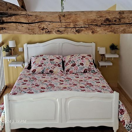La Metairie Au Milieu Des Vignes Διαμέρισμα Réaux Εξωτερικό φωτογραφία