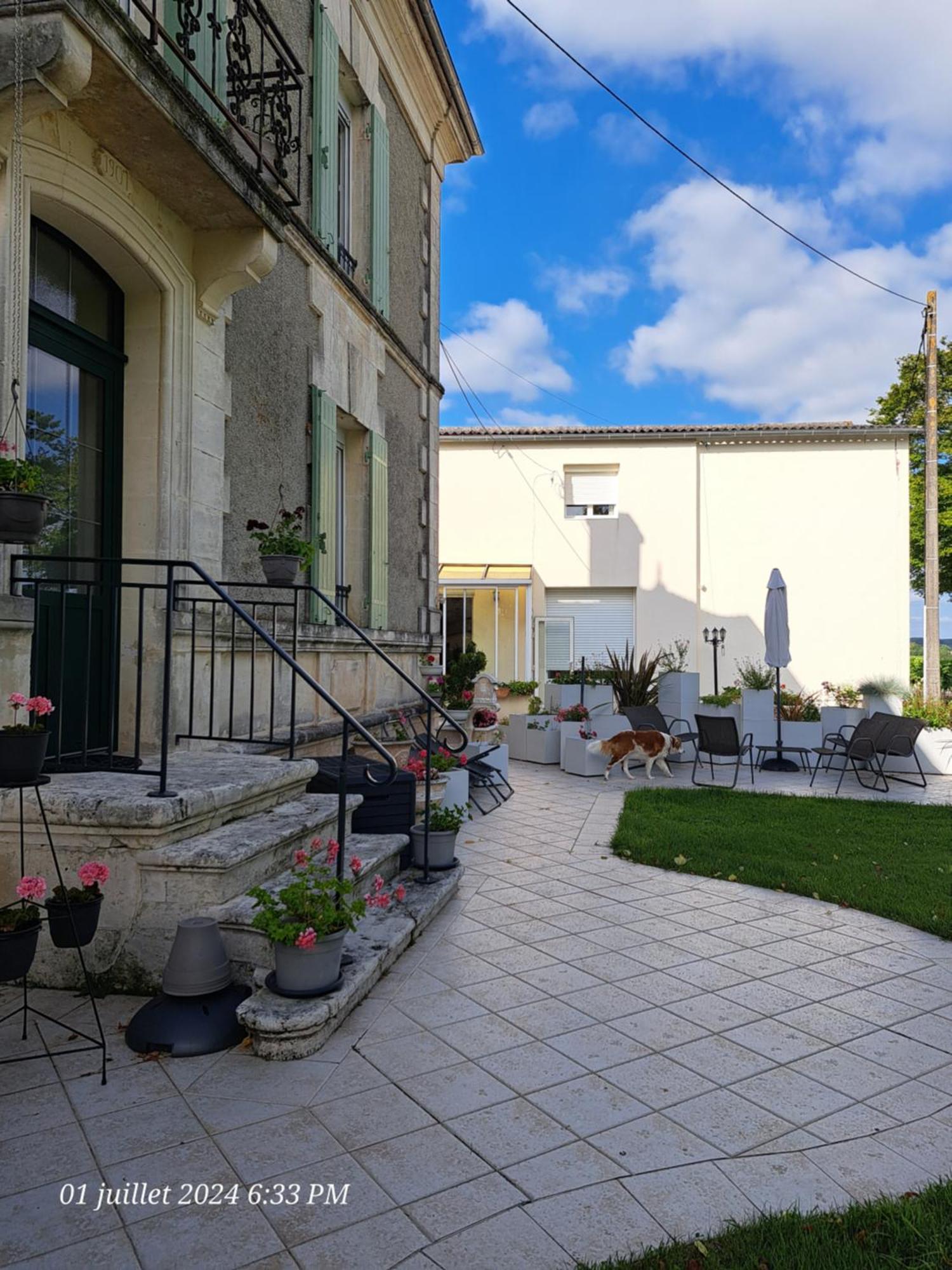 La Metairie Au Milieu Des Vignes Διαμέρισμα Réaux Εξωτερικό φωτογραφία
