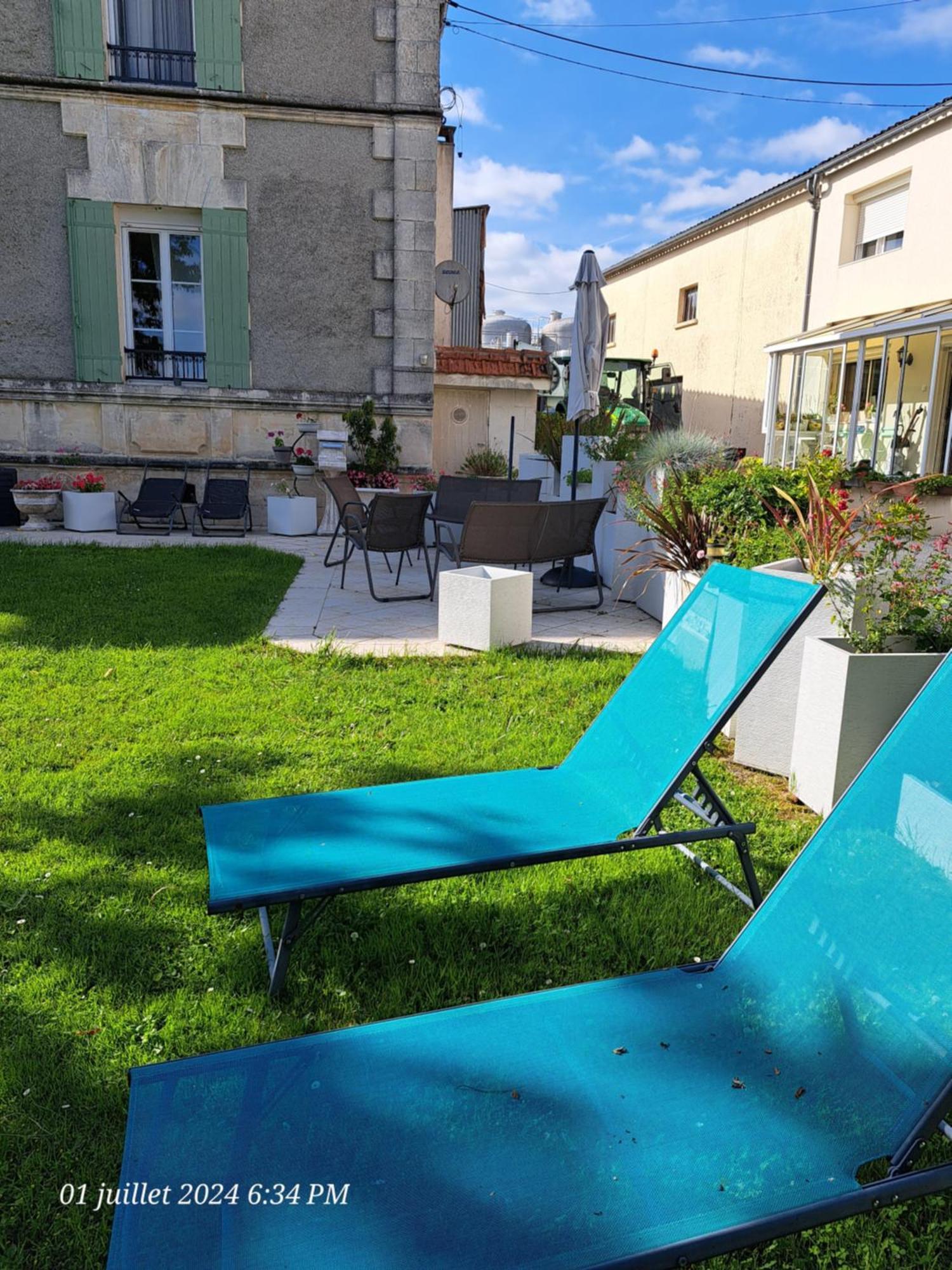 La Metairie Au Milieu Des Vignes Διαμέρισμα Réaux Εξωτερικό φωτογραφία